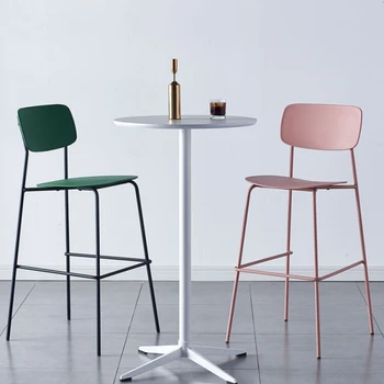Дизайнерски модерни прост бар стол Nordic от ковано желязо, пластмасова облегалка бар стол за сядане, висок стол на рецепцията