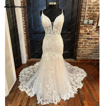 Прекрасни сватбени рокли на Русалка 2023 година на спагети презрамки с дантела и бродирани влак без облегалка Сватбена рокля Vestidos De Noiva